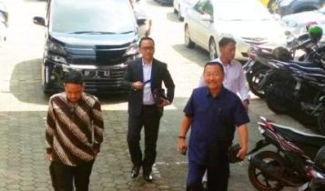 Ketua partai Nasdem Kota Tanjungpinang Bobby Jayanto mendatangi Satreskrim Polres Tanjungpinang, Senin,(24/6/2019) sekitar pukul 11.00 Wib.