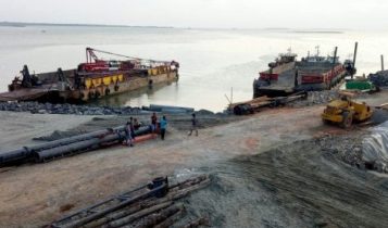 Proyek Gurindam 12. Foto
