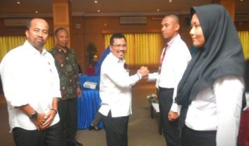 Pemberian Diklat anggota Paskibraka 2019 Provinsi Kepri