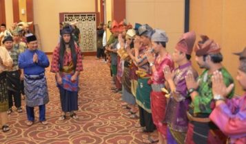 Sekda Kepri Arif Fadillah saat membuka Pelatihan Pembuatan Tanjak yang diselenggarakan Dinas Kebudayaan Provinsi Kepri bekerja sama dengan Pengurus Akademi Seni Tradisional Warisan Melayu