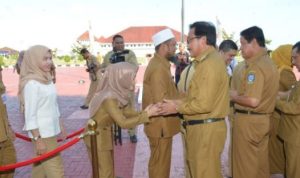 Silaturahmi Idul Fitri Gubernu dan wakil Gubernur bersama PNS dan staf Provinsi Kepri suai Apel Pagi