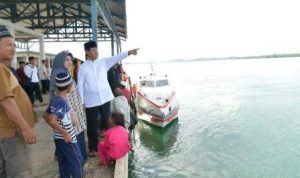 Wakil Gubernur Kepri Isdianto saat melakukan Safari Ramadahan di Pulau Pecung Belakang Padang Batam