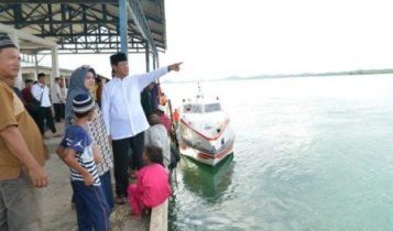 Wakil Gubernur Kepri Isdianto saat melakukan Safari Ramadahan di Pulau Pecung Belakang Padang Batam