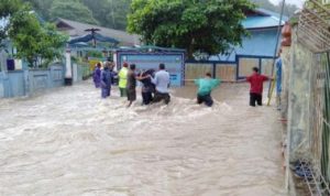 Tiga Desa di Tambelan Banjir akibat hujan lebat dan pasang air laut