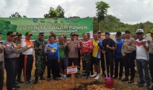 Peringati HLK Polres dan pemkab Bintan Tanam 1.425 Pohon