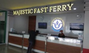 Akibat Wabah Covid 19 Counter Ferry Malaysia dan Singapura di Pelabuhan Internasional Sri Bintan Pura Tanjungpinang Lengang