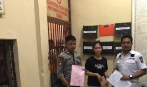 Diduga menipu Wanita canti ini akhirnya dijebloskan ke Sel Tahanan Polres Tanjungpinang