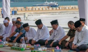 Doa Selamat pembangunan Astaka MTQ ke VIII Provinsi Kepulauan Riau di Proyek Gurindam Dua Belas Tepi Laut Tanjungpinang