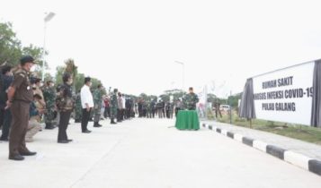 Komando Gabungan Wilayah Pertahanan I Pangkogabwilhan I Laksamana Madya TNI Yudo Margono saat meresmikan RS Infeksi Covid 19 Galang di Batam