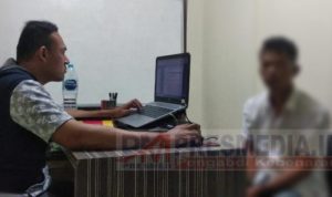 Terduga Pelaku Rudapaksa Bl saat diperiksa Penyidik Polisi di Polres Tanjugpinang