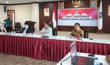 Video Confence dengan Menko PMK Isdianto Minta Bantuan Pusat Pulangkan TKI Deportasi Dari Kepri