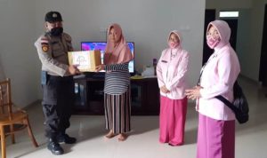 Bahanyangkari Bintan Berikan Tali Asih ke Warakauri Polri Door to Door di Bintan