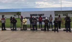 Sebanyak 16 Pasien positif Covid 19 di RS Khusus Galangm Berdoa dan mengucapakan syukur setelah dinyatakan sembuh dan diperbolehkan pulang