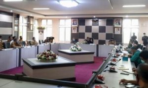 Rapat pembahasan New Normal COVID 19 di Karimun yang akan dilaksanakan secara Bertahap