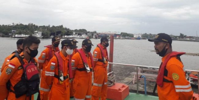 Tim SAR Gabungan saat bersiap melaksanakan pencarian Minggu 26 Juli 2020