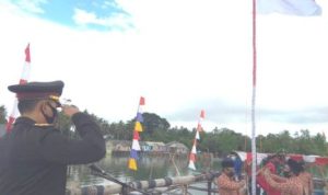 Warga Kampung Sebauk Upacara HUT Kemerdekaan RI ke 75 Di Atas Laut 1