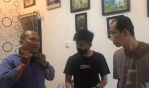 Miliki dan Edarkan Narkoba Sabu, Af oknum ASN Pemko Tanjungpinang diamankan Satnarkoba Polres Tanjungpinang. Miliki dan Edarkan Narkoba Sabu Af oknum ASN Pemko Tanjungpinang diamankan Satnarkoba Polres Tanjungpinang.