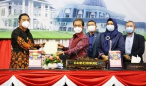 Penyampiaan KUA PPAS APBD Perobahan 2020 Kepri oleh Pjs Gubernur Kepri Bahtiar