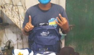 M Efendi salah satu Orang Tua yang mengaku terbantu dengan Bantuan Seragam dan perlengkapan Sekolah Gratis Pemkab Bintan