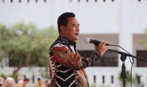 Pjs Gubuernur Kepri Bahtiar Baharudin pada Apel ASN di Kepri