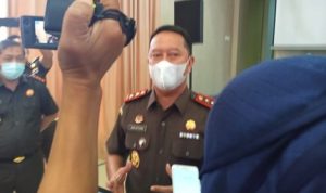 Kepala kejaksaan Tinggi Kepri Hari Sutiyono 1