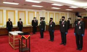 Prosesi pelantikan Pejabat Tinggi Madya oleh Mendagri Tito Karnavian. Mendagri berpesan agar jaga kekompakan.
