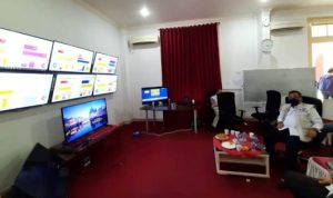 Sekda kepri di Posko Help Desk Pilkada Provinsi Kepri