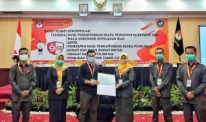 KPU Bintan saat rekapitulasi suara Pilkada 2020 tingkat Kabupaten Bintan beberapa waktu lalu. f Ist Presmedia.Id