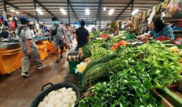 Sejumlah komoditas barang kebutuhan warga di Kepri mengalami kenaikan sepanjang tahun 2020 lalu. Kondisi ini juga memicu inflasi sebesar 118 persen sepanjang 2020. f ismail presmedia.id