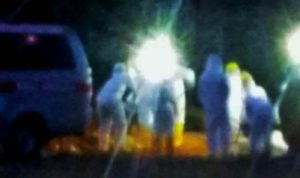 Tim Medis dan Satgas Covid 19 Bintan saat melakukan Pemakaman Almarhumah dengan Protokoler Kesehtan di TPU Tanjung Uban