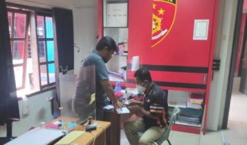 Anggota Ormas Melayu Raya inisial HY alias Birong Saat diperiksa di Satres Polres Tanjungpinang