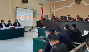 Sidang terbuka dengan agenda tuntutan Jaksa Penuntut umum kepada 10 terdakwa korupsi IUP OP tambang Boauksit berlangsung secara daring di PN Tanjungpinang