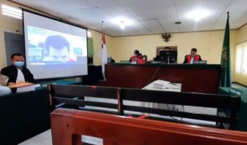 Terdakwa Riko Febriansyah resedivis yang menyimpan dan menbawa Narkoba di dalam Celana ke Rutan kembali Divonis 5 Tahun Penjara Terdakwa Riko Febriansyah resedivis yang menyimpan dan menbawa Narkoba di dalam Celana ke Rutan kembali Divonis 5 Tahun Penjara