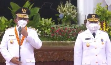 Usai dilantik Ansar Ahmad dan Marlin Agustina memberi keterangan Pers Usai dilantik Ansar Ahmad dan Marlin Agustina memberi keterangan Pers