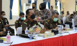 Kajati Kepri Hari Setiyono saat Raker Bersama Komisi III DPR RI di Batam