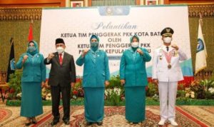 Ketua TP PKK Batam sesaat usai pelantikan di Gedung Daerah Tanjungpinang.