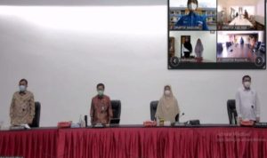 Sekjen Kemendagri Muhammad Hudori beserta sejumlah peserta Rakor Penyelenggaraan Perizinan Berusaha di Daerah
