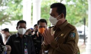 Gubernur Kepulauan Riau H Ansar Ahmad saat membuka kegiatan Musrenbang 2022 Kabupaten Lingga di Aula Kantor Bupati Lingga Selasa 6 April 2021.