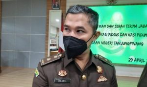 Mantan Kasi Pidsus Tanjungpinang Dasril disanksi Kejagung penurunan pangkat, Saat ini mantan Kasi Pidsus Tanjungpinang ini bertugas sebagai Kasubagbin di Kejari Dumai (Foto: Presmedia)