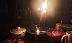 Listerik di seluruh pemukiman masyarakat di Jalan Nusantara Km 18 Bintan Timur padam seluruh perumahan gelap gulita