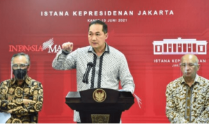 Menteri Perdagangan Muhammad Lutfi saat menyampaikan keterangan pers di Kantor Presiden Jakarta