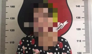 Tersangka W IRT yang diamankan Satres Narkoba Polres Tanjungpinang akibat kepemilikan narkoba jenis sabu seberat 033 gram.