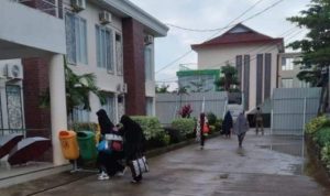 Lokasi isolasi di LPMP Kepri Ceruk Ijuk Jalan Tata Bumi Toapaya Asri Kecamatan Toapaya .