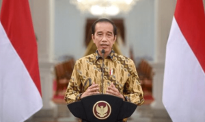 Presiden Joko Widodo menyampaikan pernyataan terkait perkembangan PPKM Darurat di Istana Merdeka