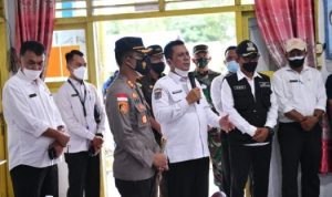 gubernur di bunguran natuna