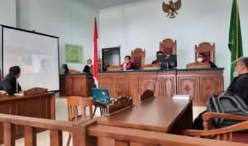 Sidang Lanjutan Terdakwa narkoba Ode Anwar di PN Tanjungpinang Terdakwa menyakan Polisi Lepas Pengguna Narkoba Iwan Kurniawan Sidang Lanjutan Terdakwa narkoba Ode Anwar di PN Tanjungpinang Terdakwa menyakan Polisi Lepas Pengguna Narkoba Iwan Kurniawan