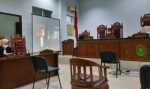 Sidang terdakwa Edi Apeng di PN Tanjungpinang dilaksanakan secara Daring