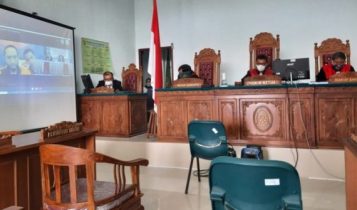 Sidang tuntutan Terdakwa Narkoba berlangsung secara daring di PN Tanjungpinang Sidang tuntutan Terdakwa Narkoba berlangsung secara daring di PN Tanjungpinang