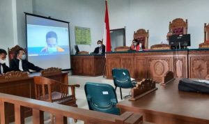 Terdakwa Heriyanto dihukum 15 tahun penjara oleh Hakim PN Tanjungpinang karena terbukti meruda paksa anak kandungnya.