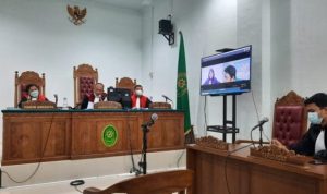 Sidang Putusan Terdakwa Bobo Napi Lapas Kelas I Tanugpinang yang terbukti mengendalikan peredaran narkoba dari Lapas dihukum 15 Tahun pnajara oleh Hakim PN Tanjungpinang